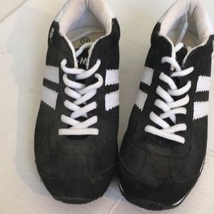 NWOT Men’s brand new Club Med sneakers